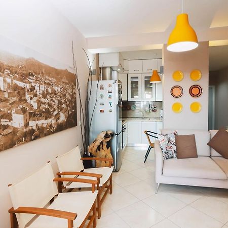 Large Apartment Near The Seaside Boulevard Lungomare Vlore Bagian luar foto