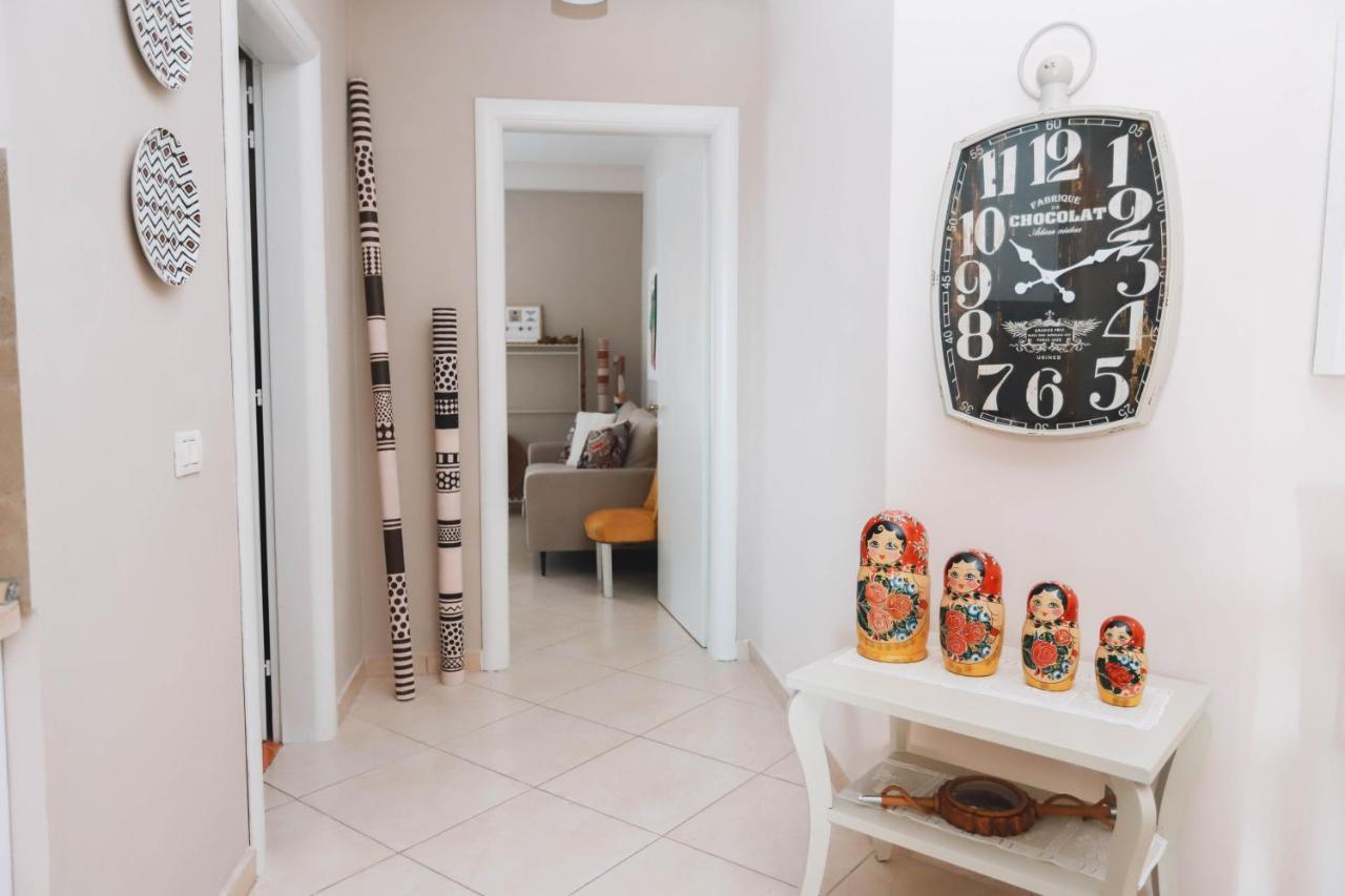 Large Apartment Near The Seaside Boulevard Lungomare Vlore Bagian luar foto
