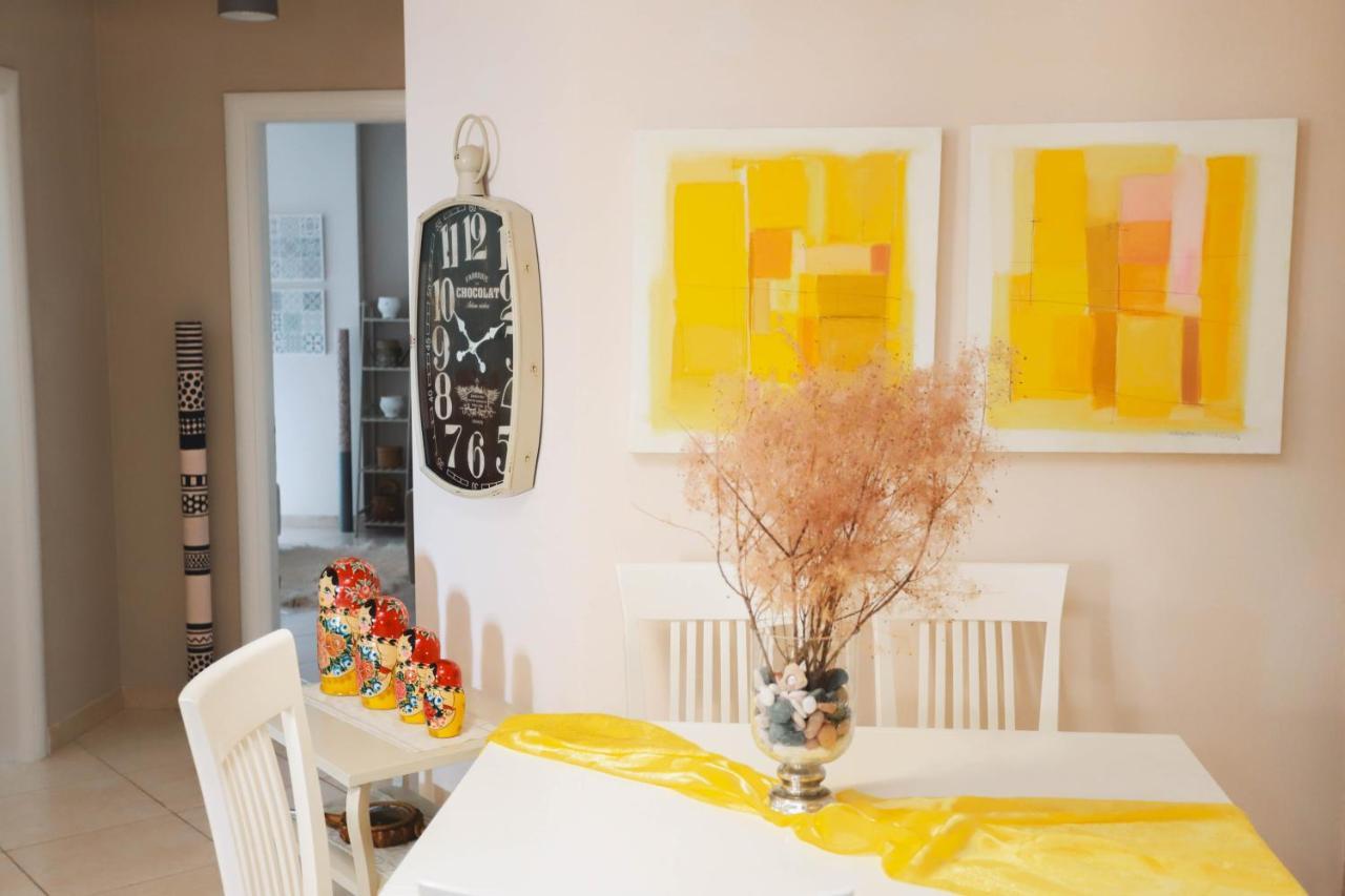Large Apartment Near The Seaside Boulevard Lungomare Vlore Bagian luar foto