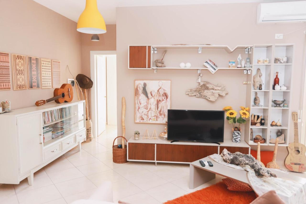 Large Apartment Near The Seaside Boulevard Lungomare Vlore Bagian luar foto