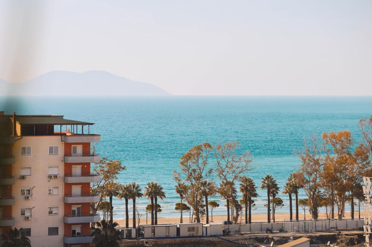 Large Apartment Near The Seaside Boulevard Lungomare Vlore Bagian luar foto